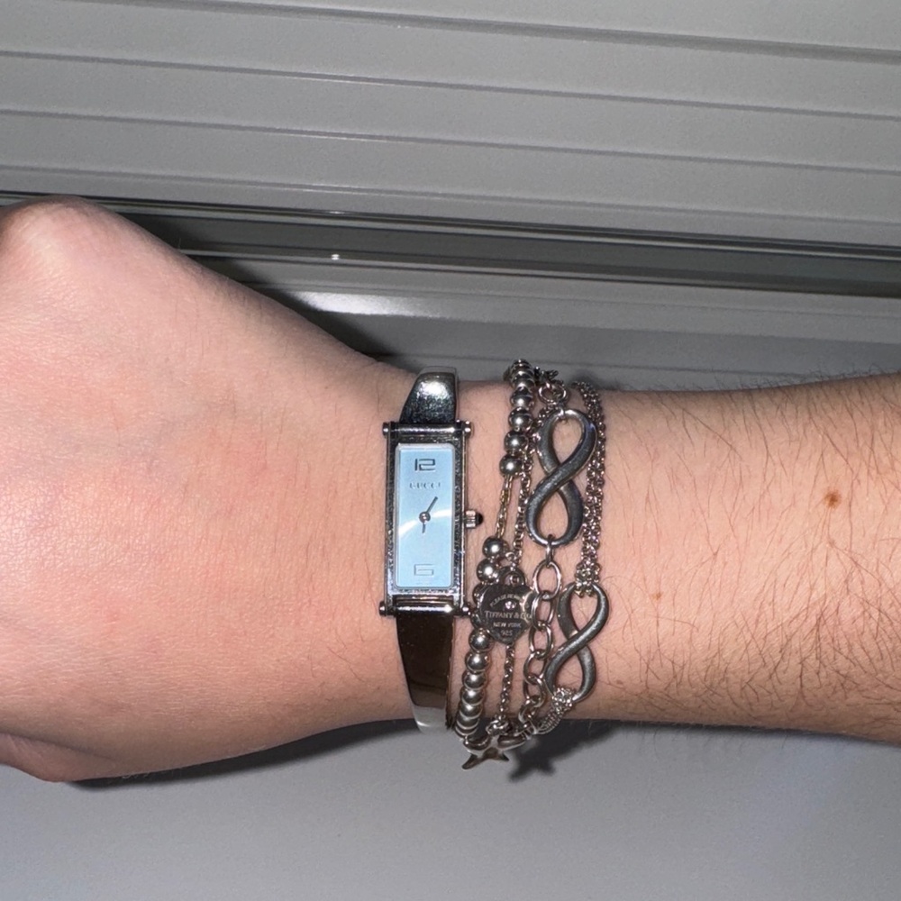 Gucci Blue Back Silver Rectangular Face Watch - image 7